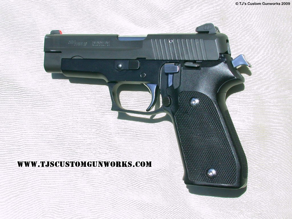 Old Model Sig P220 MMC Adj Sights & 85� Up-Bent Slide Catch 1