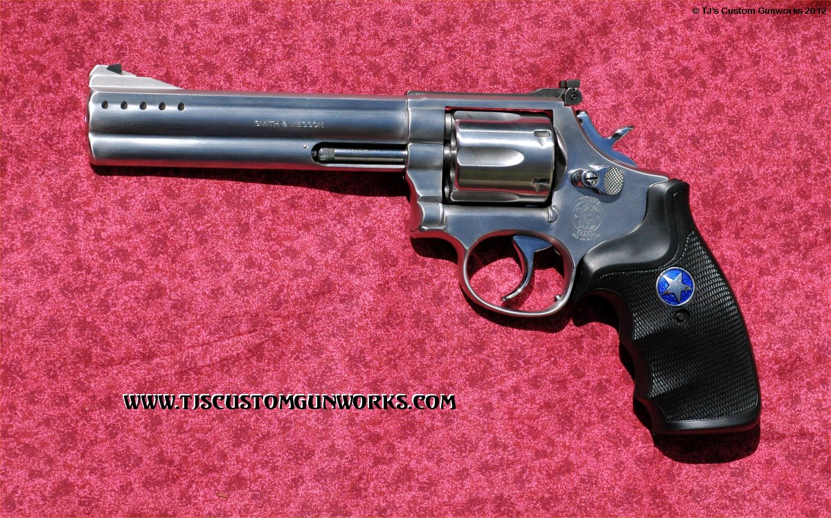 Custom Ported Smith & Wesson 686 .357 Magnum With Captain America Inlays! 1