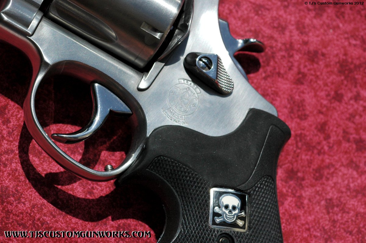 Custom S&W 629 .44 Magnum With Skull Inlays 3