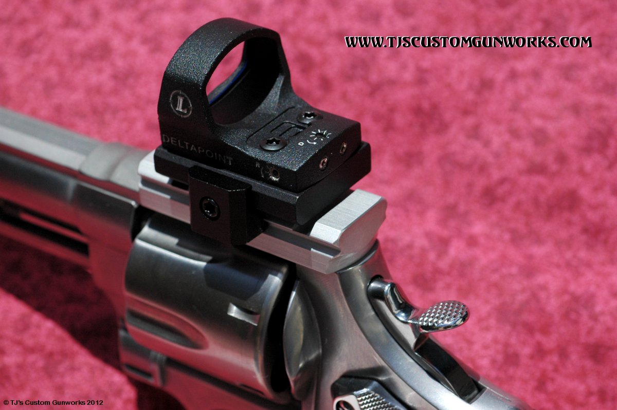 Custom S&W 629 .44 Magnum With Skull Inlays 4