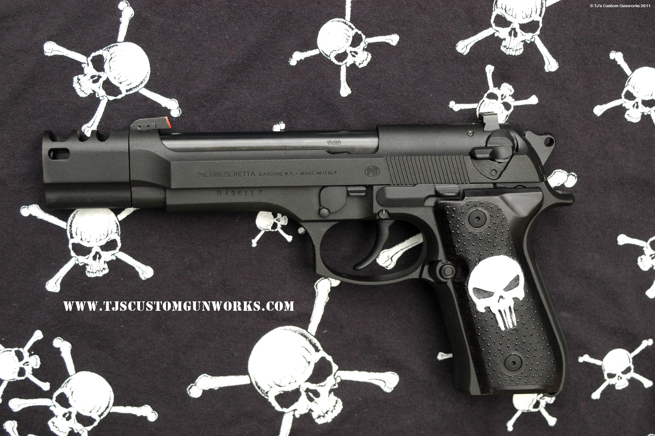 Custom Comped Beretta 92FS With Punisher Style Skull Grips