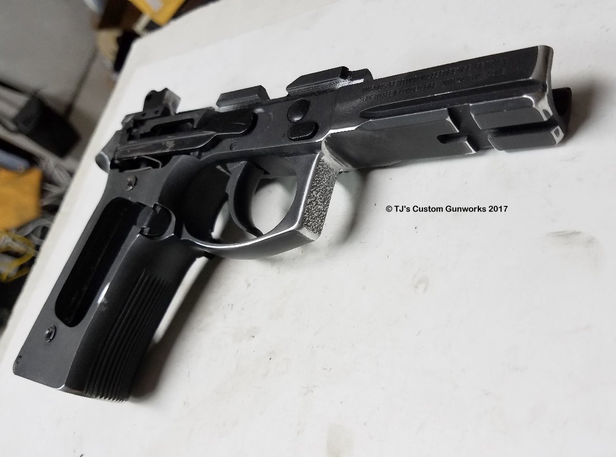 Custom Black Duracoat Beretta 96G VERTEC .40S&W