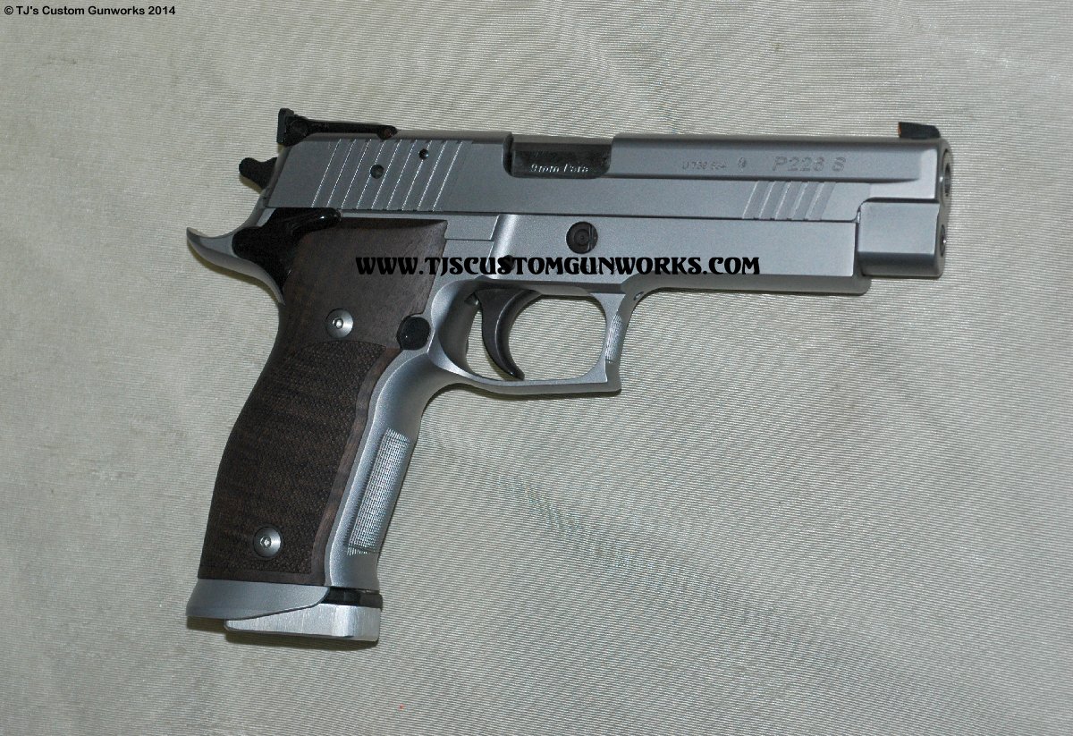 TJ's Sig Sauer P226S X5 Custom Extended Magazine Base Pad