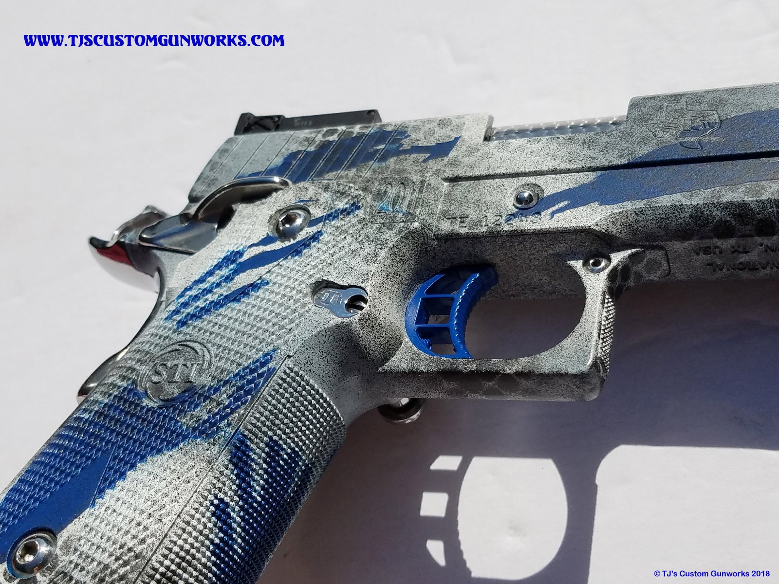Custom Winter Smurf Hunter STI LongSlide .45