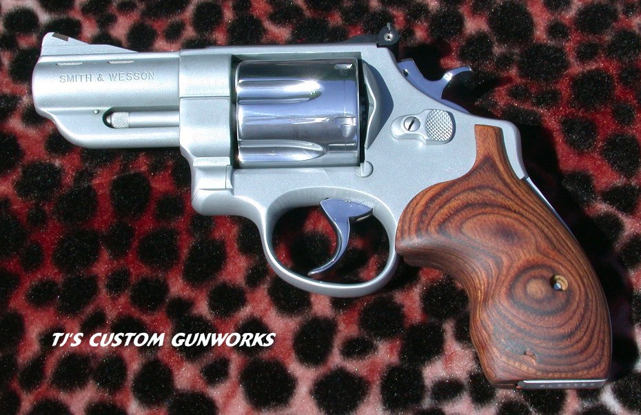 custom 44 magnum revolver. Revolver Level 1 Deluxe Action